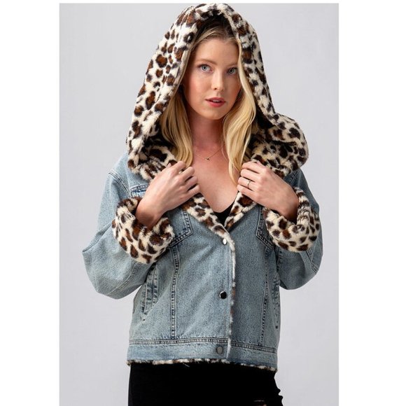 SOLD OUT Reversible Leopard Faux Fur Hooded Denim Jacket - Picture 3 of 11